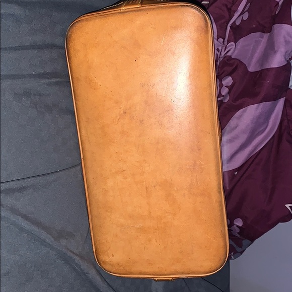 Louis Vuitton Bag - Picture 3 of 16